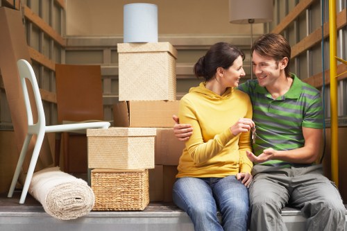 Expert advice session with experienced movers